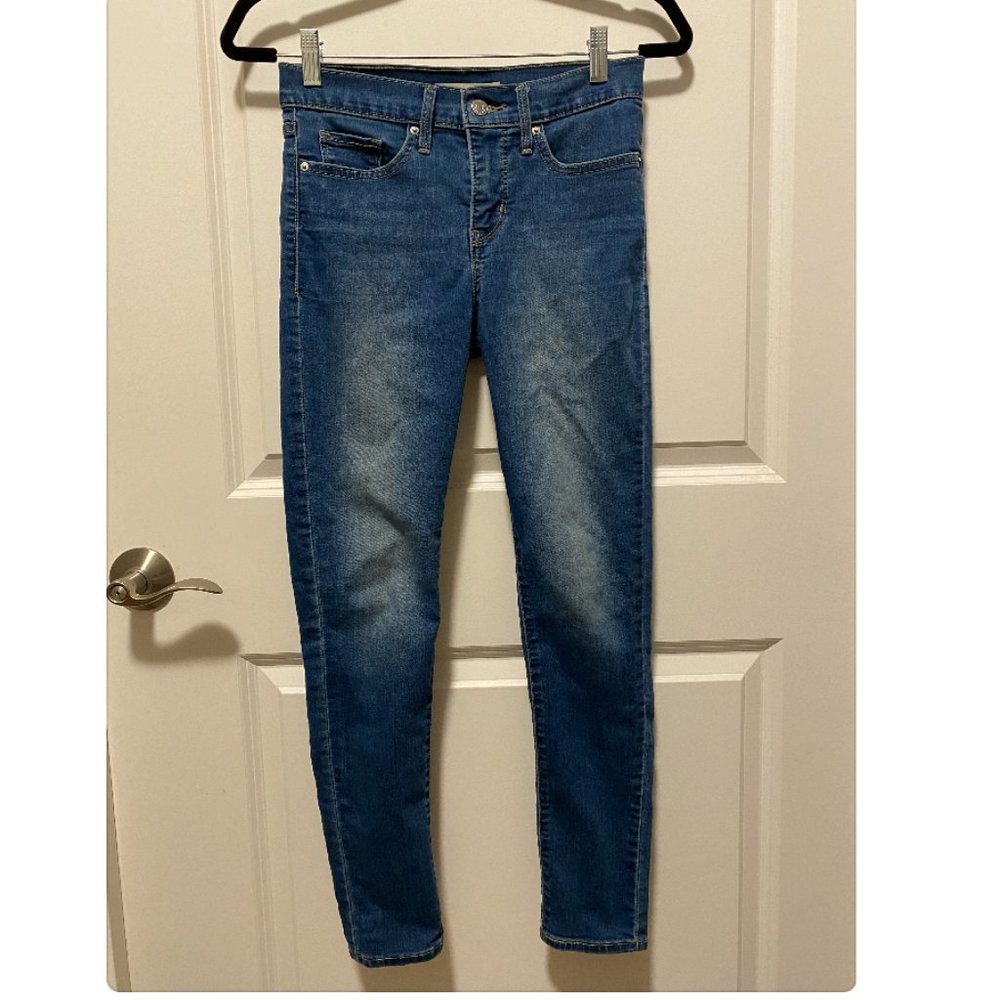 Levi's 311 Shaping Skinny Jeans